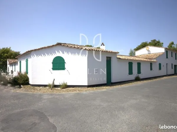 Propriété 7 pièces 192 m²