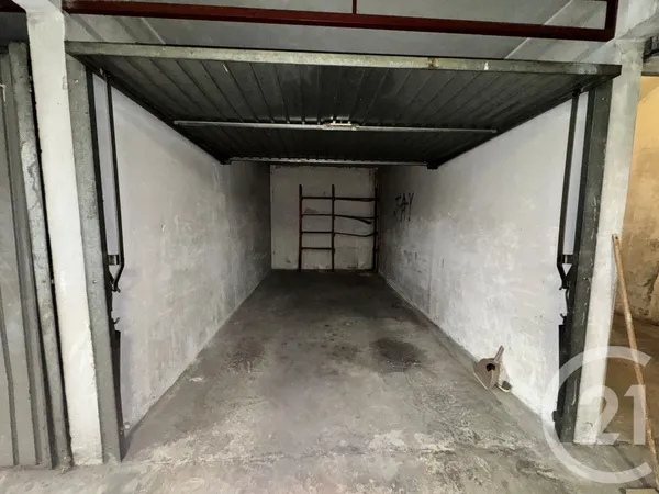 Parking 13 m²