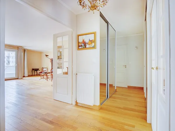 A VENDRE NANTES/PROCE APPARTEMENT AVEC ASCENSEUR/TERRASSE/PGARAGE/CAVE
