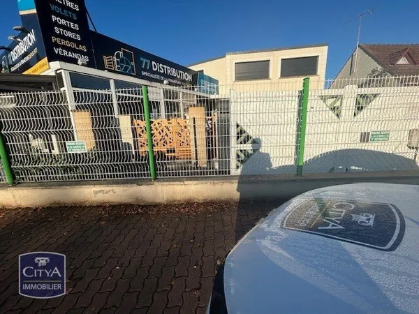 Local d’activité et entrepôt Vente Meaux 217m² 404000€