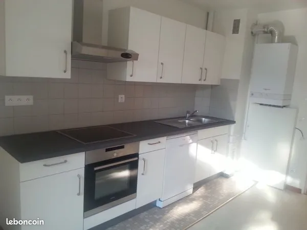 F2 55 m² au calme, balcon, garage, cave, parking