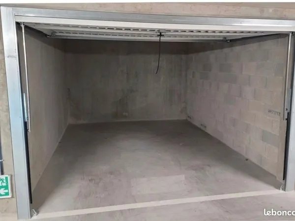 Grand Garage 17m2