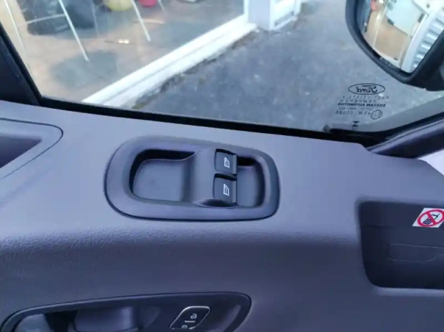Ford Transit fourgon fg t350 l2h3 2.0 ecoblue 165ch bva8 trend — photo 6