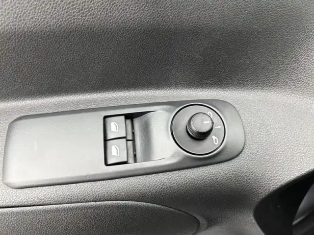 Citroën Berlingo e- taille m 136 ch 100 kwh automatique — photo 40