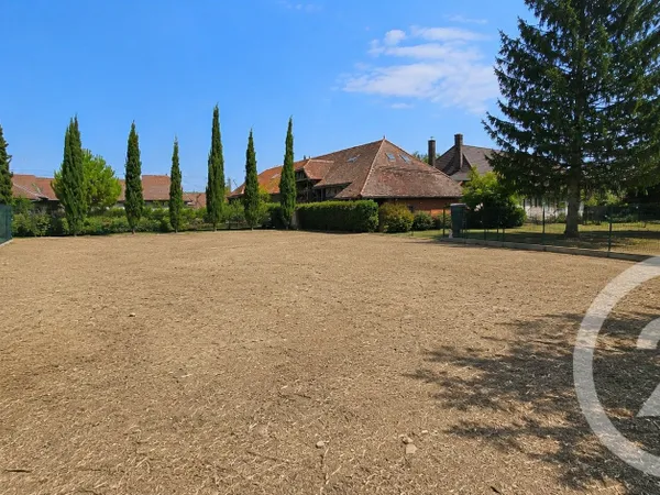 Terrain 564 m²