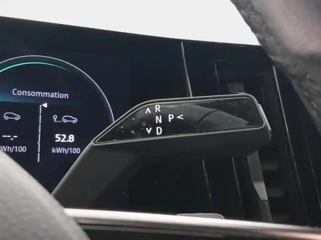 Renault Megane e-tech electric ev40 130ch techno boost charge — photo 45