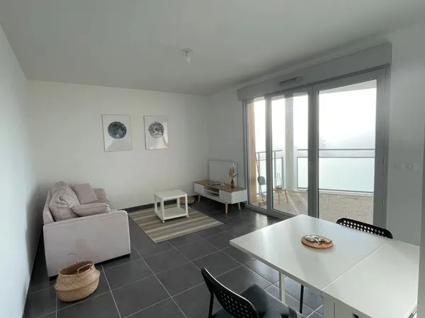 Location à l'année T2 meublé à Bayonne