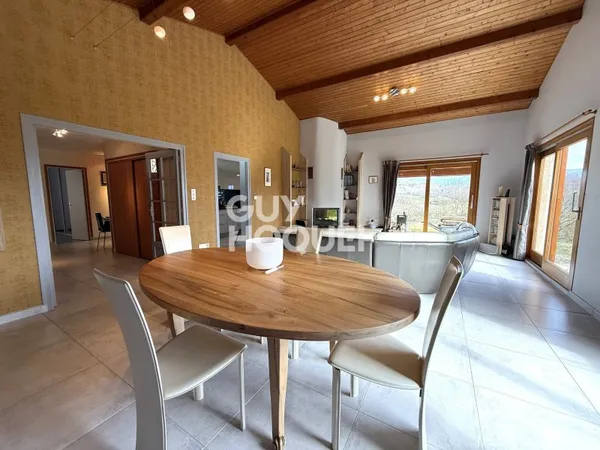 MAISON À VENDRE DE 5 PIÈCES DE 142,97 M²