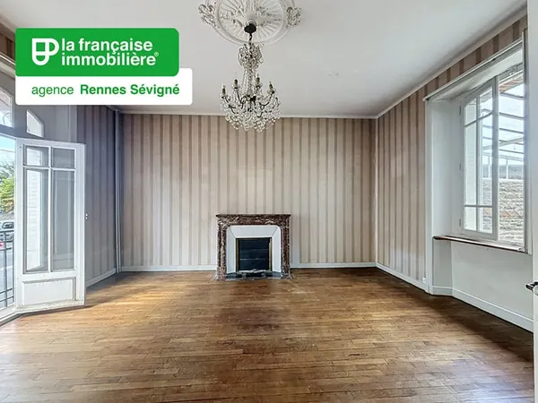 Quartier Jeanne d'Arc - Maison de caractère de 192 m² - 5 chambres - Jardin - Sous-sol - Carport