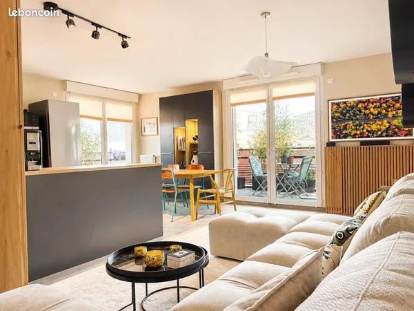 T5 familial 103 m² - 4 chambres - 54 m² d'extérieurs - garage double