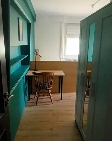 Studio équipé meublé RDC