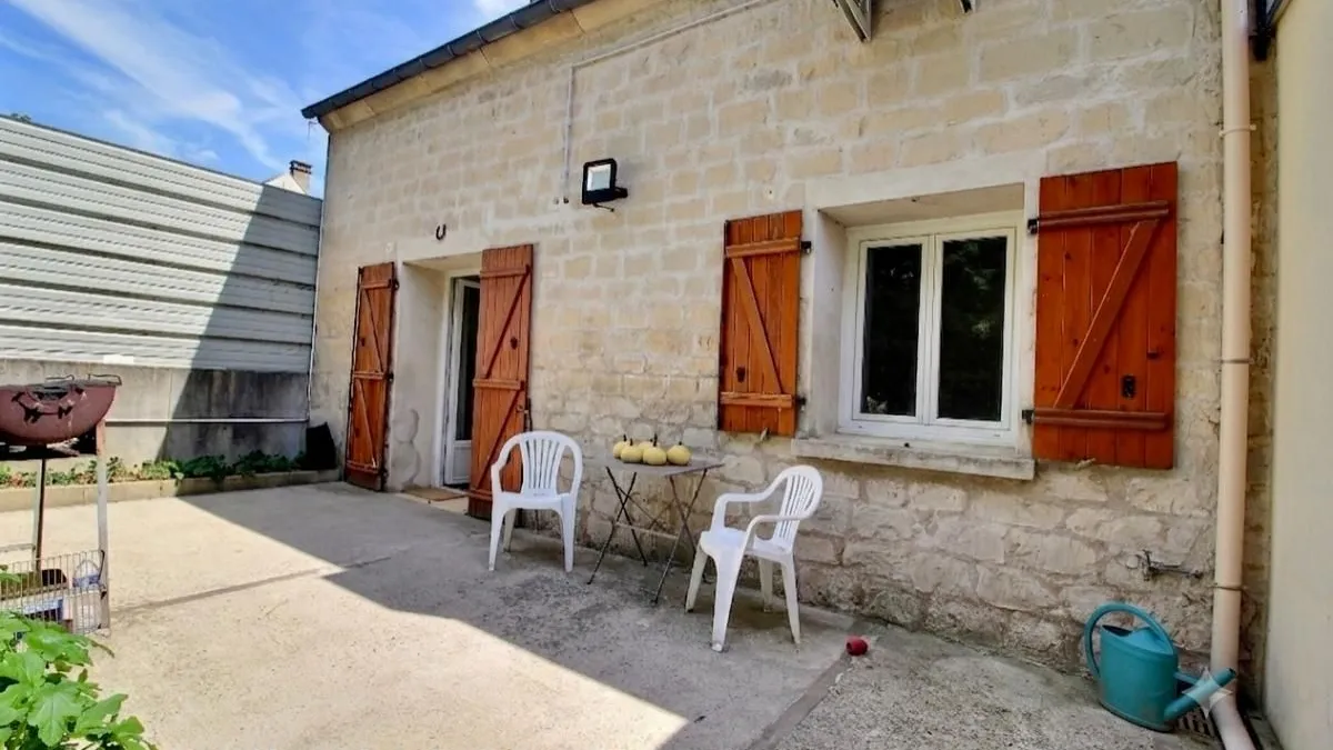 Photo 1