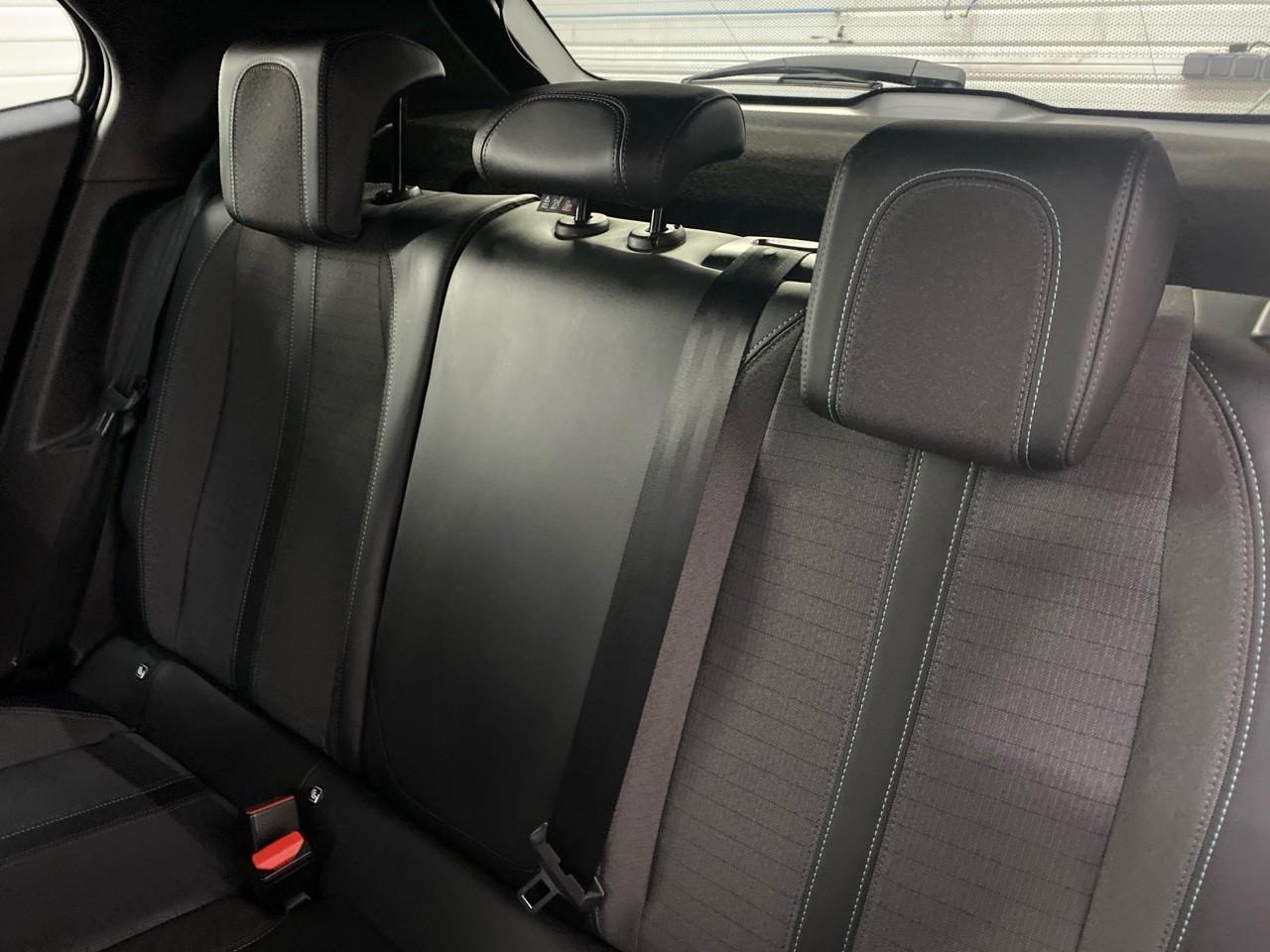 Peugeot 2008 puretech 130 s&s eat8 allure — photo 13