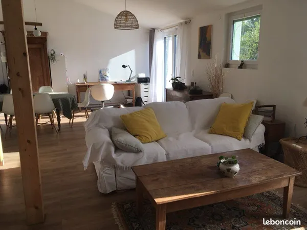 Maison en bois à louer