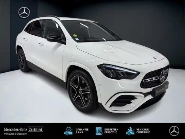 Mercedes Gla 180 d amg line — photo 27