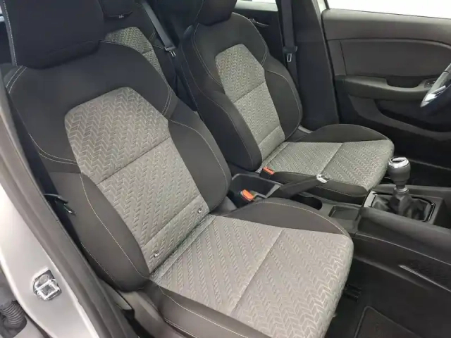 Renault Clio tce 90 - 21n — photo 9
