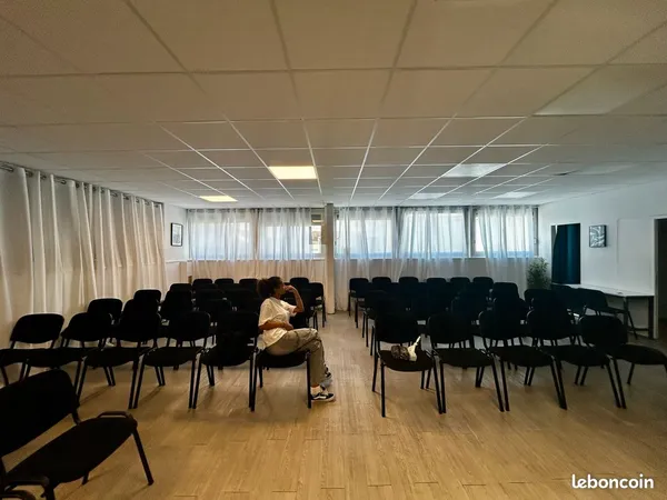 Salle à louer - Samedis - Culte, réunions ou loisirs