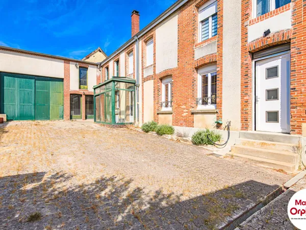 Maison 6 pièces 214 m²