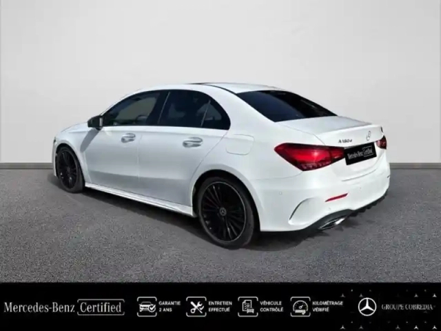 Mercedes Classe A berline 180 d 116ch amg line 8g-dct — photo 3