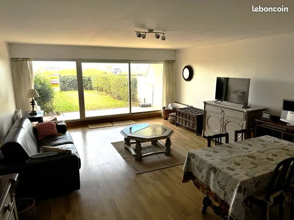 Bel appartement t3 face a la mer avec option garage