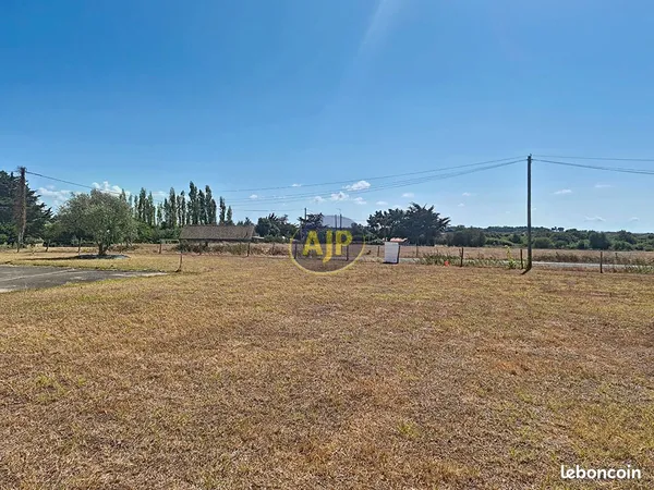 Terrain 750 m² LES MOUTIERS EN RETZ