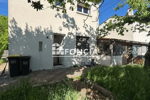 Immeuble 3 pièces 70 m²
