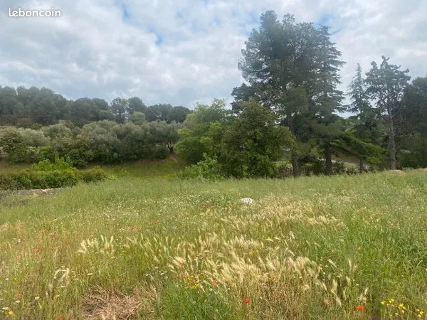 Terrain 785 m² Fabrezan
