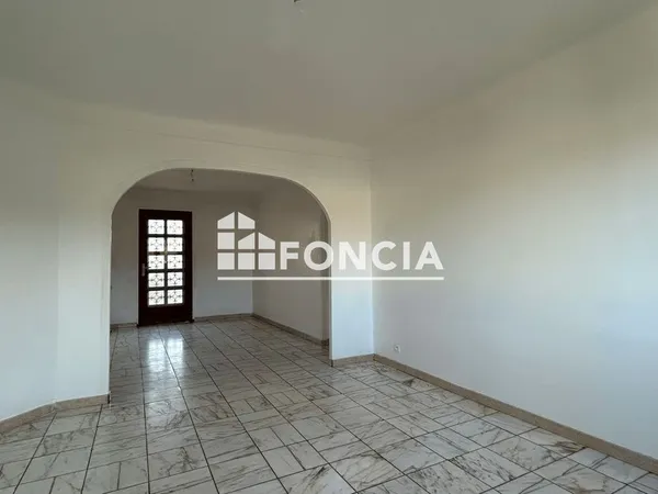 Maison Location Rambouillet 5p 77m² 1259€