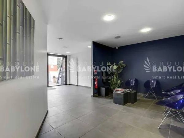 Bureaux 2 pièces 232 m²