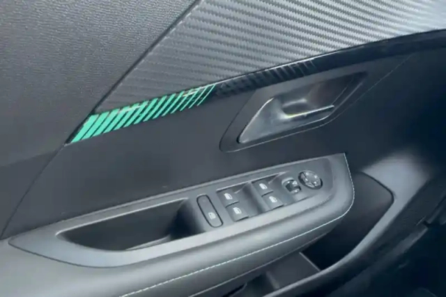 Peugeot 208 puretech 100 s&amp;s bvm6 — photo 20