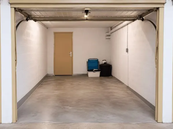 Parking 16 m²