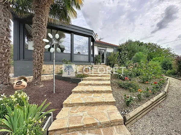 Maison 5 pièces 151 m²