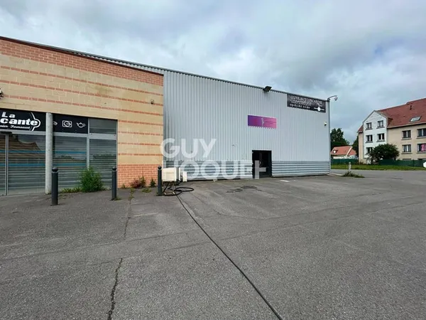 Local commercial 178 m²