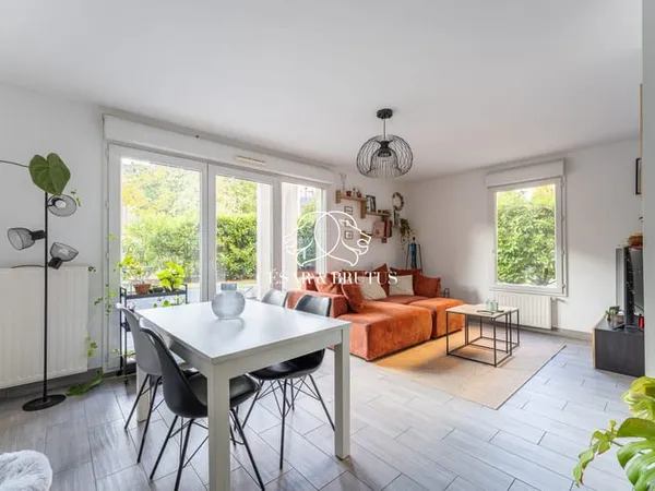 Appartement T3/4 de 73 m² avec Jardin, Garage et Cave — Lyon