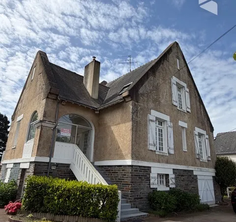 Maison 5 pièces 227 m²