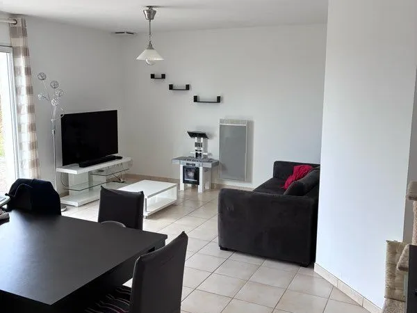 Maison 3 chambres garage jardin