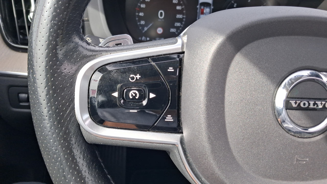 Volvo XC60 D5 AWD 235 ch Geartronic 8 — photo 68