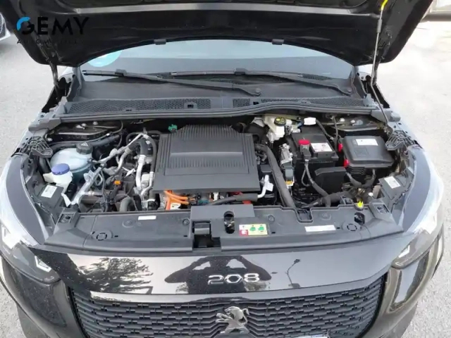 Peugeot 208 electrique 50 kwh 136ch — photo 12