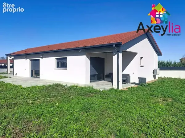 A vendre - villerest - maison recente de plain pied avec terrain