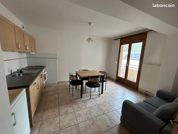 Appartement meublé 38 m² avec balcon - Moûtiers