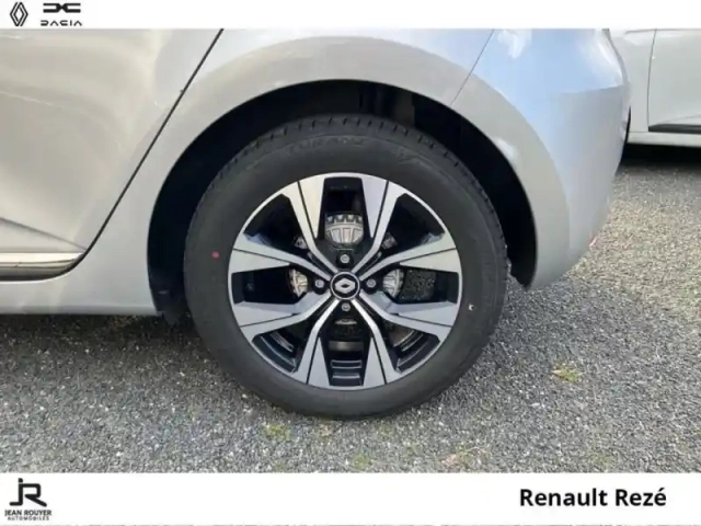 Renault Clio 1.0 tce 90ch evolution — photo 8