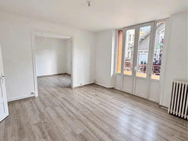 T4 de 85 m² avec balcon - Épinal Rive Gauche - 790 charges comprises
