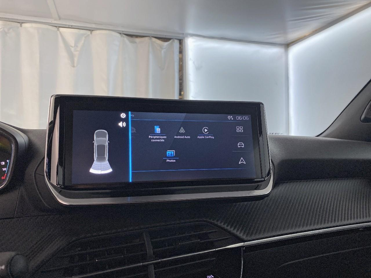 Peugeot 2008 hybrid 136 e-dcs6 style — photo 17