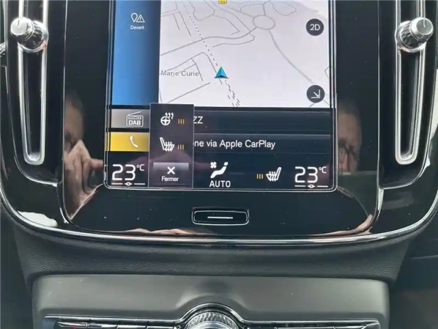 Volvo Xc40 t5 recharge 180+82 ch dct7 — photo 17
