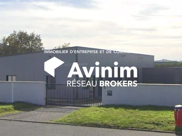 Local 297 m² Souzy