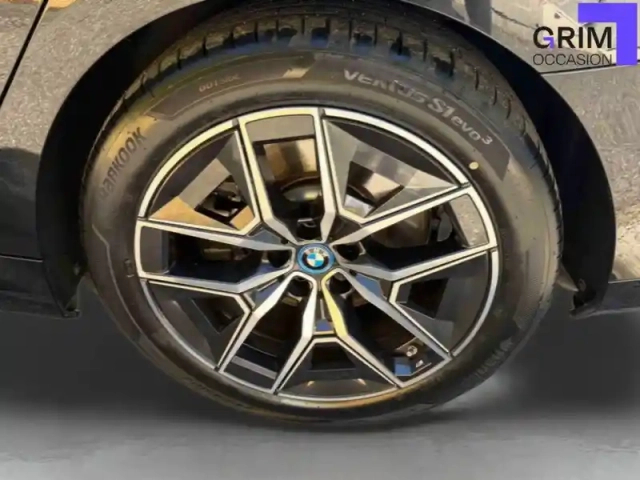 Bmw Serie 5 i5 edrive40 340 ch — photo 16