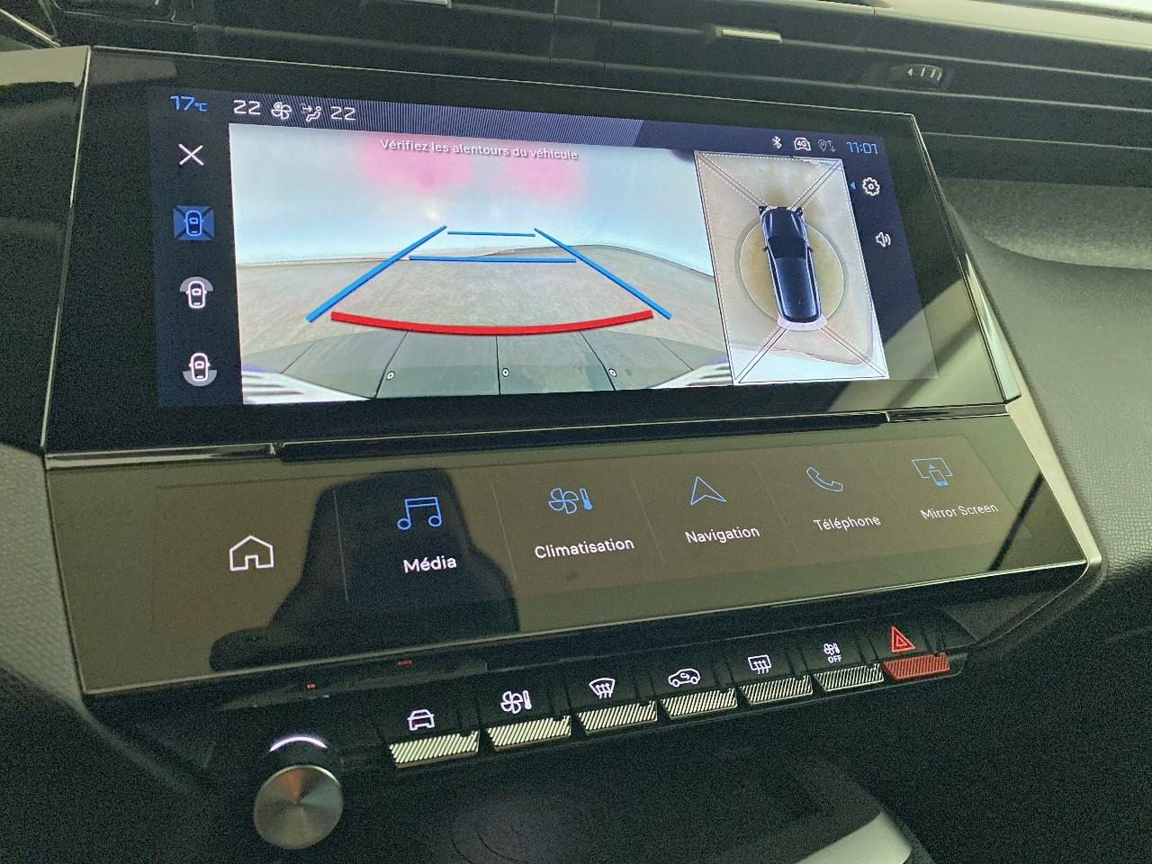 Peugeot 308 hybrid 145 e-dcs6 allure — photo 17