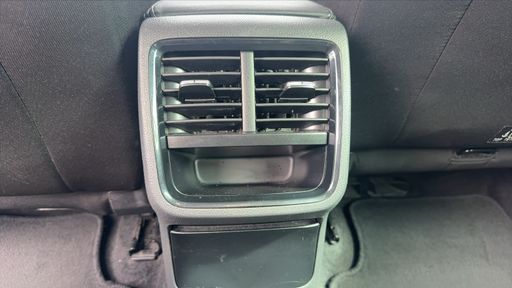 Skoda Octavia 1.5 eTSI 150 DSG7 - Business – 2023 – 156283 km – Hybride essence – Boîte Automatique — photo 11