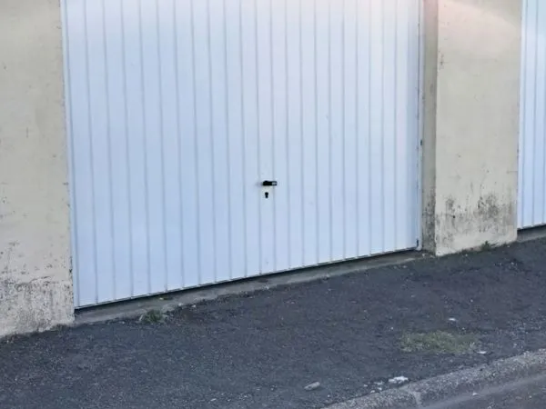 Garage à louer