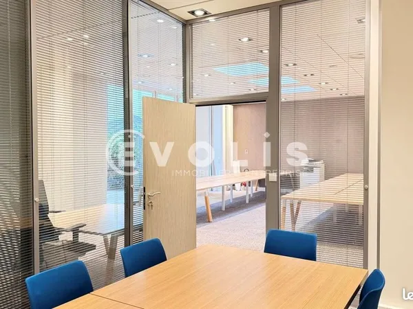 Bureaux 118 m²